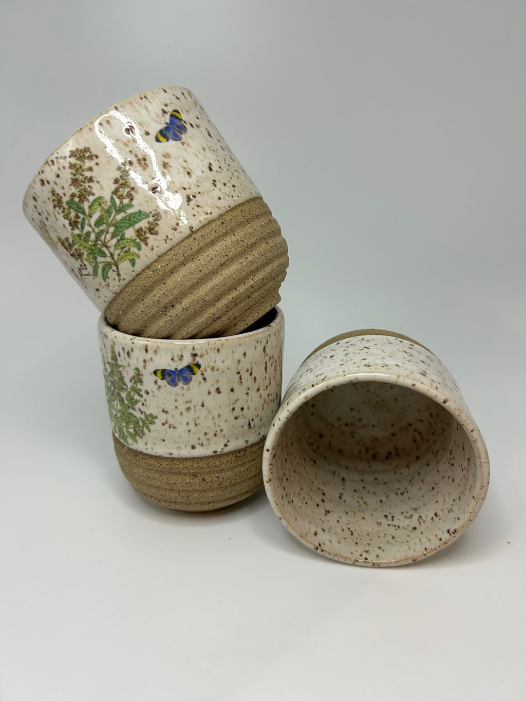 Conjunto com 6 copos e 1 jarra - borboletas